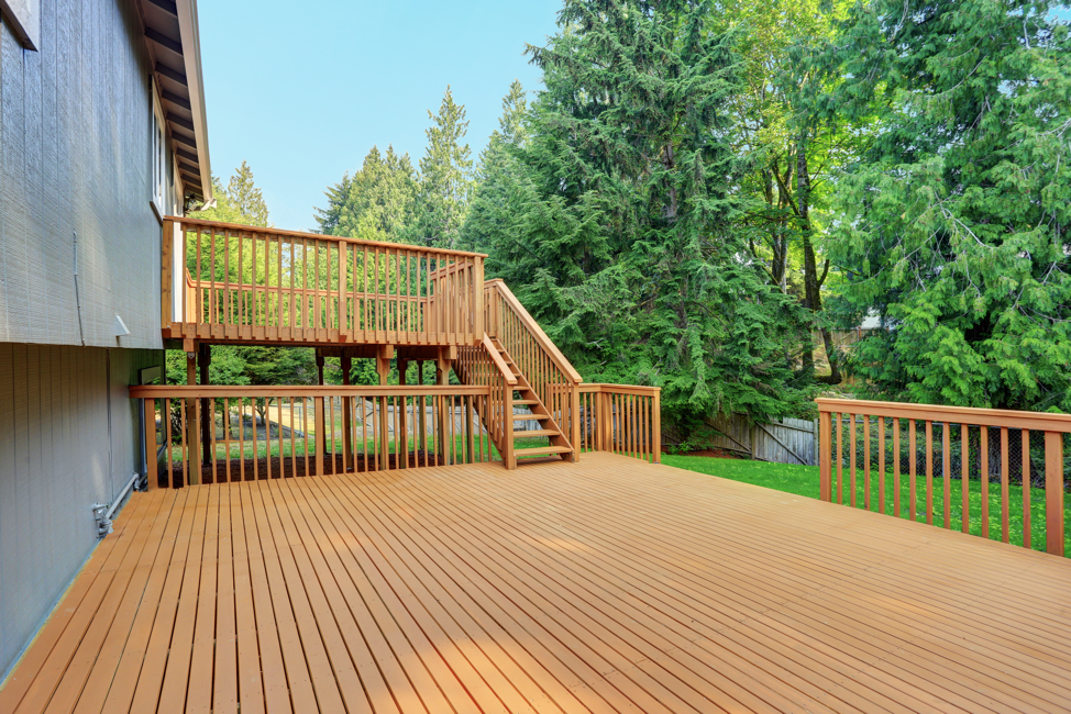 wooden-deck-backyard-arlington-heights